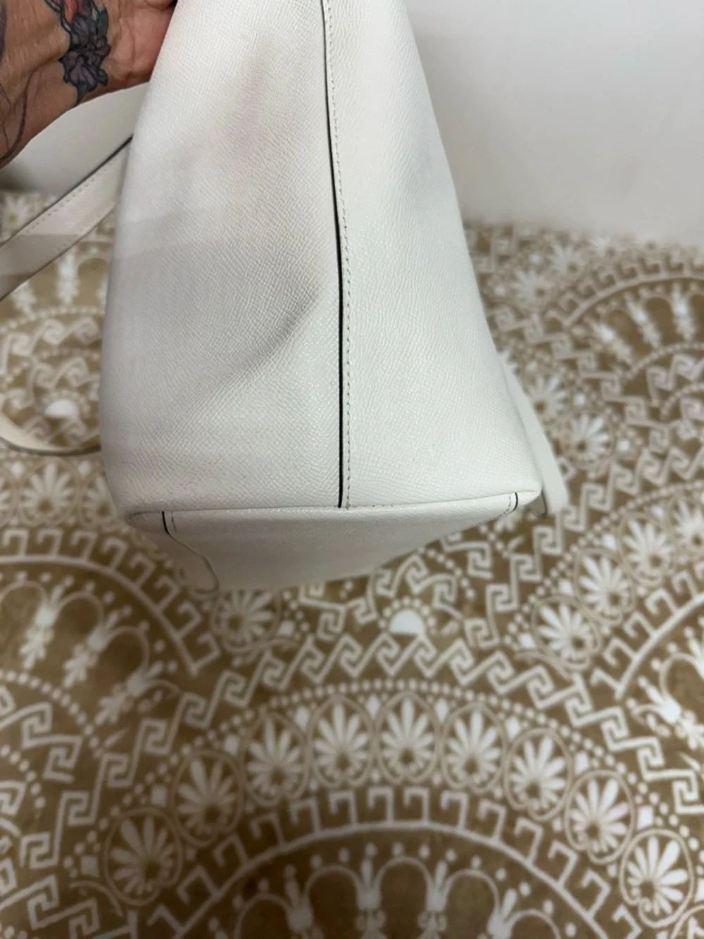 Coach Gallery  Cream Leather Tote with Front Zip and Gold Hardware with Dustbag